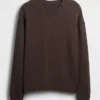 Locker sitzender, kurzer Pullover mit Rundhalsausschnitt