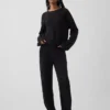 Locker sitzender Pullover aus 100 % Baumwolle im Häkel-Look