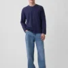 Locker sitzendes Henley-T-Shirt