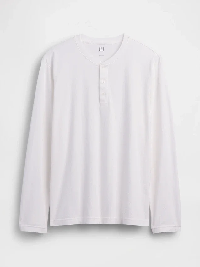 Locker sitzendes Henley-T-Shirt