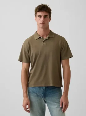 Locker sitzendes Piqué-Poloshirt