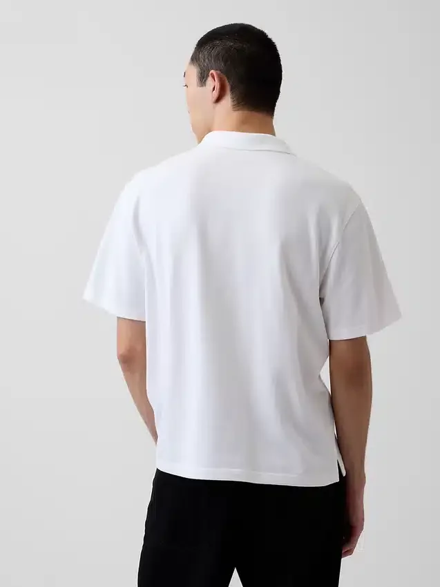 Locker sitzendes Piqué-Poloshirt