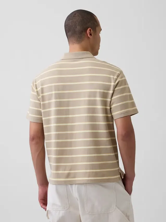 Locker sitzendes Piqué-Poloshirt