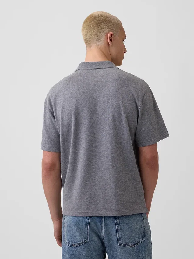 Locker sitzendes Piqué-Poloshirt