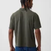 Locker sitzendes Piqué-Poloshirt