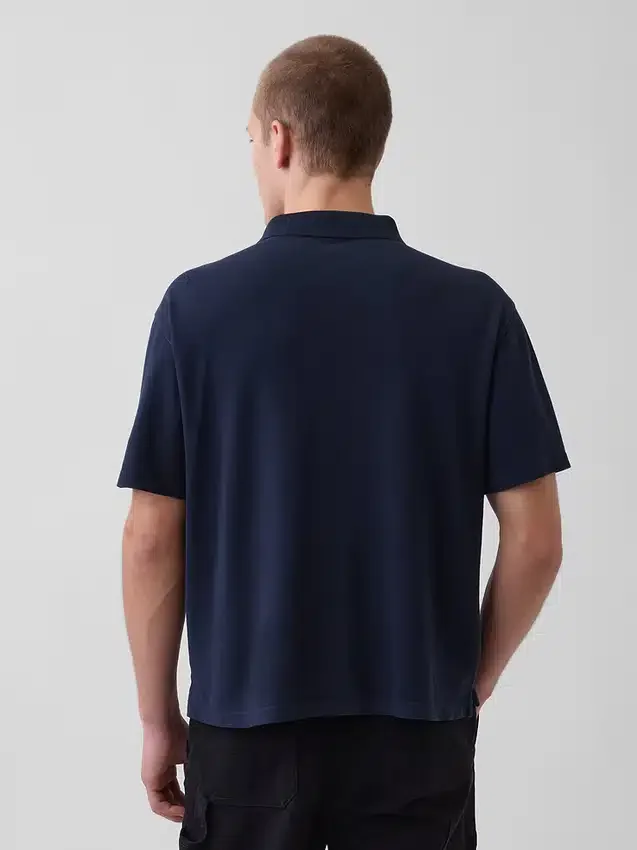 Locker sitzendes Piqué-Poloshirt
