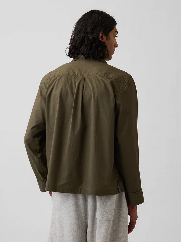 Locker sitzendes Pyjamahemd