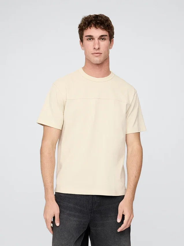 Locker sitzendes T-Shirt aus Piqué