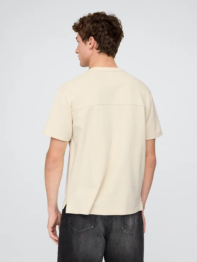 Locker sitzendes T-Shirt aus Piqué