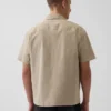 Locker sitzendes Utility-Hemd mit geradem Saum