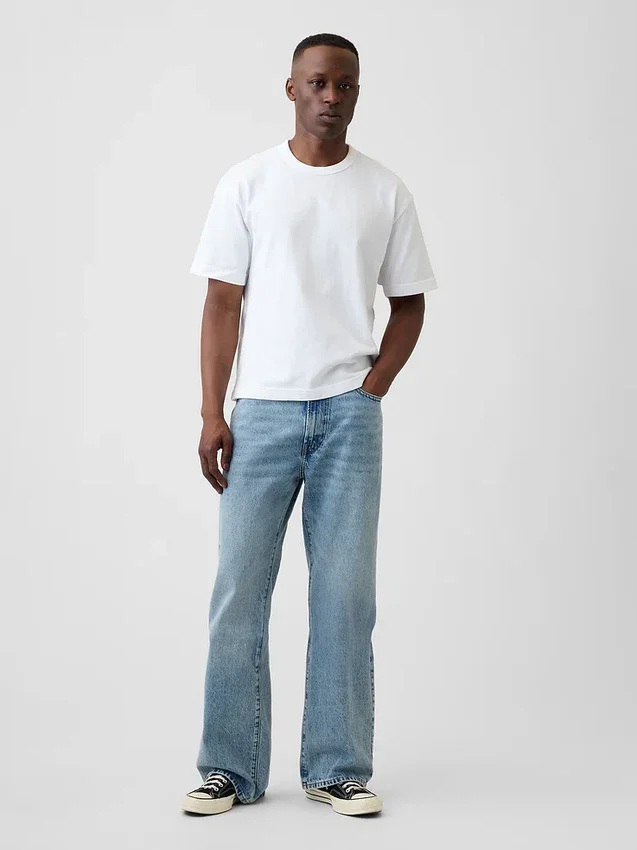 Lockere Boot-Jeans