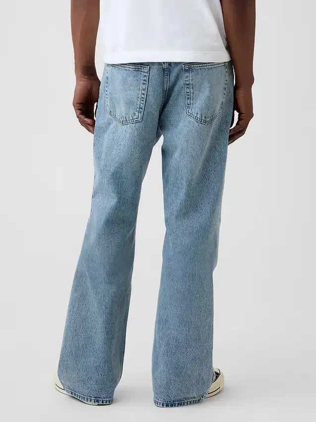 Lockere Boot-Jeans