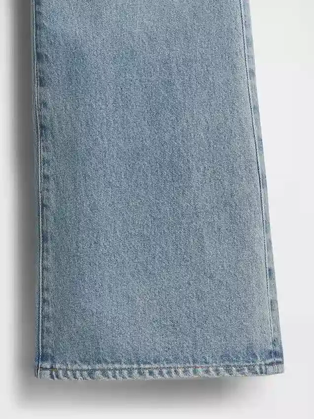 Lockere Boot-Jeans