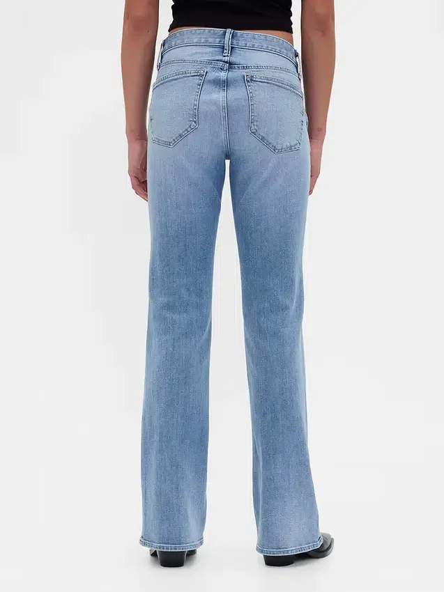 Long & Lean-Jeans mit niedriger Leibhöhe und geflochtenen Taschen