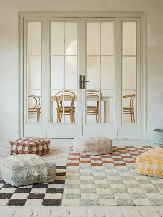 Lorena Canals Vichy-Hocker