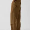 Lose Carpenter-Hose im 90er-Jahre-Stil aus Canvas mit doppelten Knieverstärkungen
