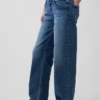Lose Jeans im 90er-Jahre-Stil mit extra niedriger Leibhöhe