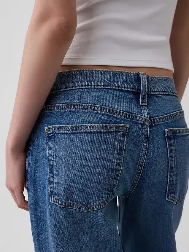 Lose Jeans im 90er-Jahre-Stil mit extra niedriger Leibhöhe