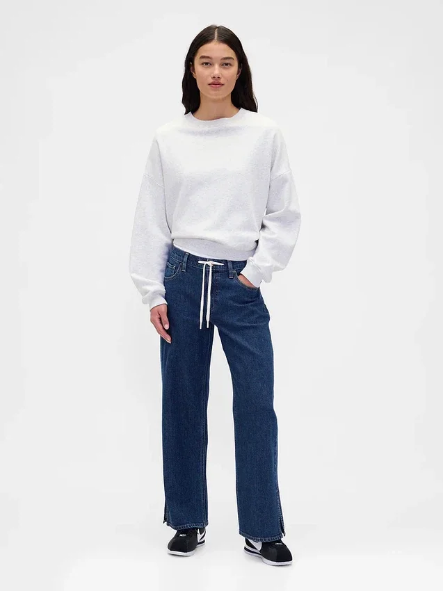 Lose Jeans im 90er-Jahre-Stil mit niedriger Leibhöhe und Kordelzug