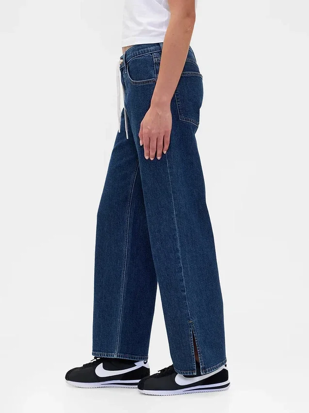 Lose Jeans im 90er-Jahre-Stil mit niedriger Leibhöhe und Kordelzug