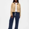 Lose Jeans im 90er-Jahre-Stil mit niedriger Leibhöhe und Kordelzug