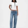 Lose Jeans im 90er-Jahre-Stil mit niedriger Leibhöhe und Schnürung