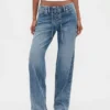 Lose Jeans im 90er-Jahre-Stil mit niedriger Leibhöhe und Schnürung
