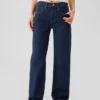 Lose Jeans im Stil der 90er mit mittlerer Leibhöhe