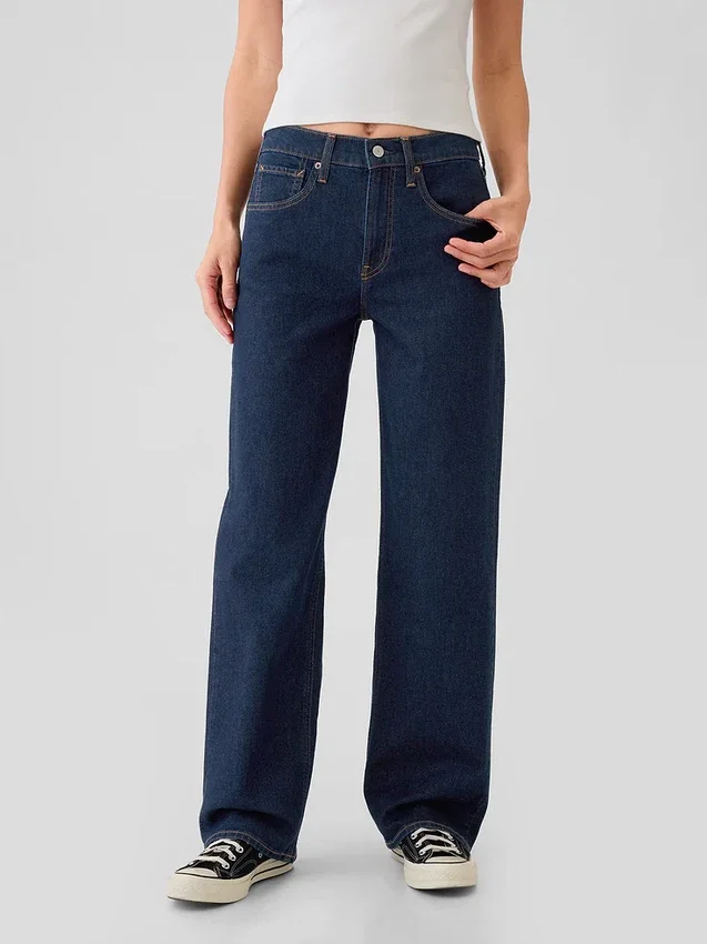 Lose Jeans im Stil der 90er mit mittlerer Leibhöhe