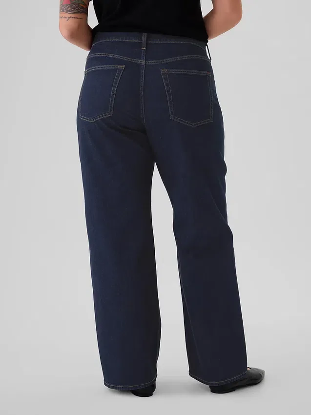 Lose Jeans im Stil der 90er mit mittlerer Leibhöhe