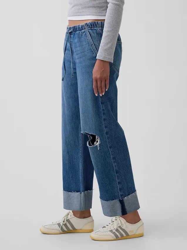 Low-Rise-Jeans im 90er-Jahre-Stil, locker und kurz geschnitten