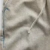 Low-Rise-Jeans im 90er-Jahre-Stil, locker und kurz geschnitten
