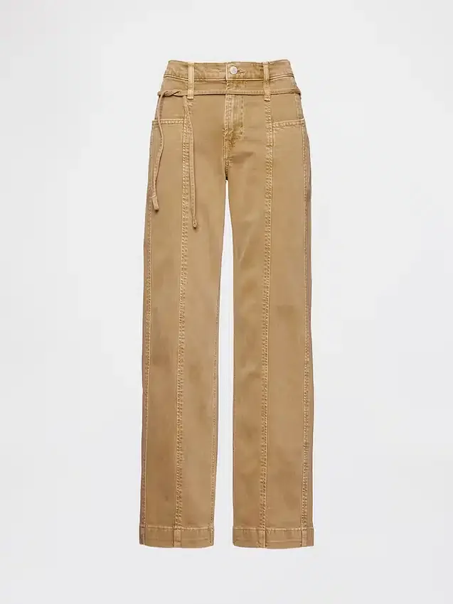 Low-Rise-Jeans im 90er-Jahre-Stil mit lockerem Schnitt und schmalem Gürtel
