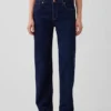 Low-Rise-Jeans im lockeren 90er-Jahre-Stil