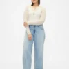 Low-Rise-Jeans im lockeren 90er-Jahre-Stil