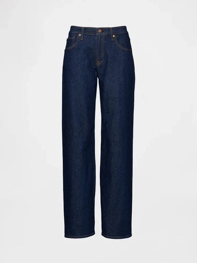 Low-Rise-Jeans im lockeren 90er-Jahre-Stil