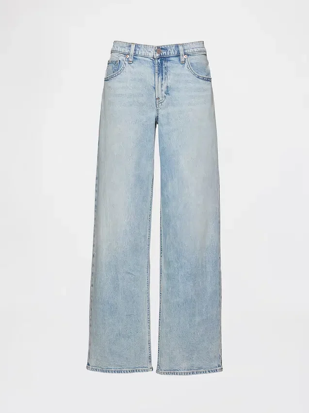 Low-Rise-Jeans im lockeren 90er-Jahre-Stil