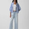 Low-Rise-Jeans im lockeren 90er-Jahre-Stil, verkürzt