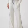 Lässige, bequeme Kinderhose mit weitem Bein