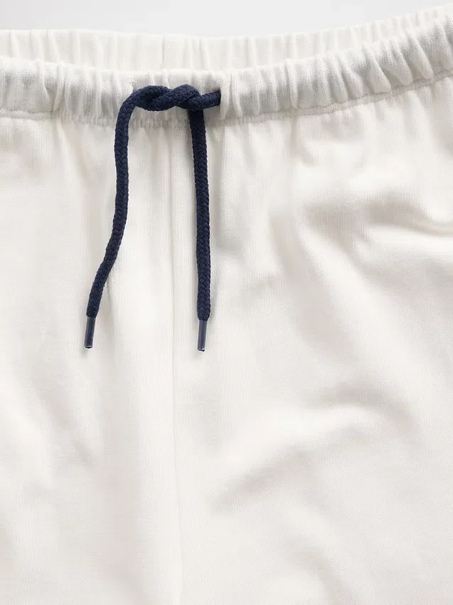 Lässige, bequeme Kinderhose mit weitem Bein