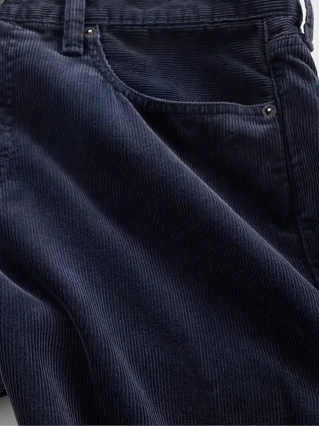Lässige gerade Cord-Hose