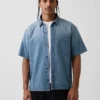 Lässiges Jeanshemd