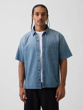 Lässiges Jeanshemd