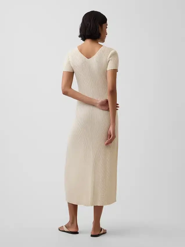 Maxi-Pullover-Kleid mit Knopfleiste und Rippstrick