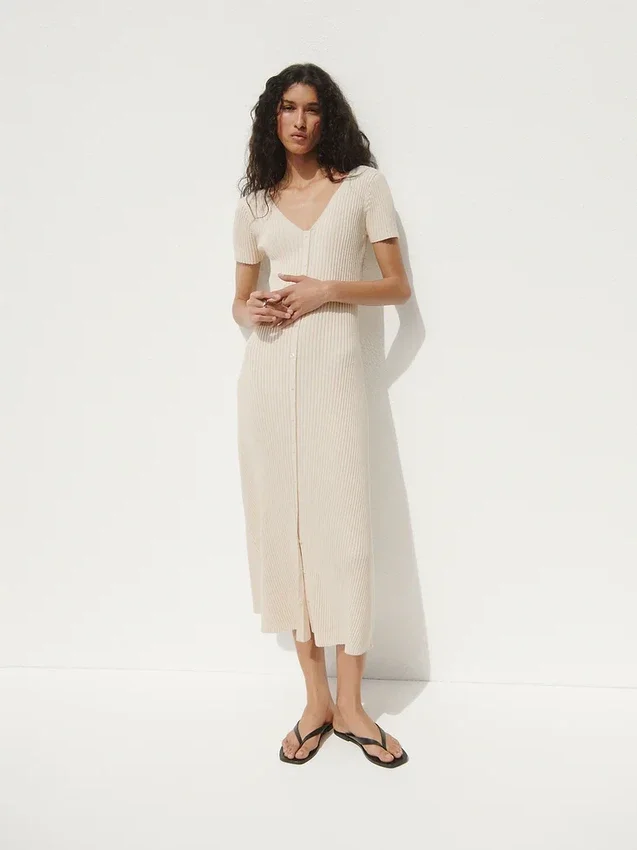 Maxi-Pullover-Kleid mit Knopfleiste und Rippstrick