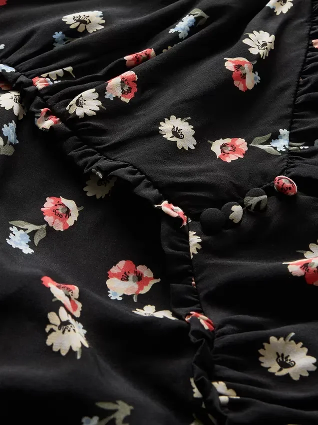 Maxikleid aus Crêpe mit Herzausschnitt