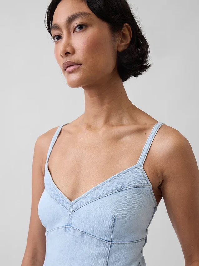 Maxikleid aus Denim mit Korsettnaht