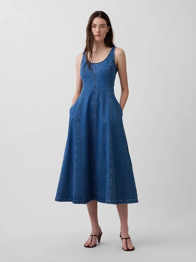 Maxikleid aus Denim mit U-Ausschnitt