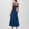 Maxikleid aus Denim mit U-Ausschnitt