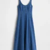 Maxikleid aus Denim mit U-Ausschnitt